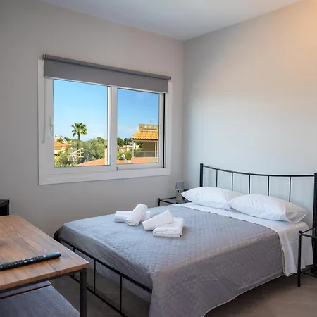 Airport Palmtree Apartments - 15Min From Airport Artemida  Exterior photo