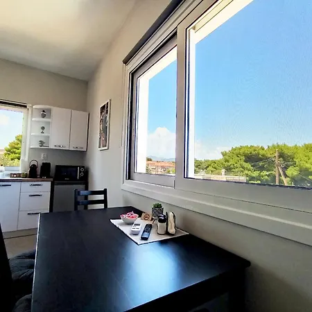 Airport Palmtree Apartments - 15Min From Airport Artemida  Exterior photo